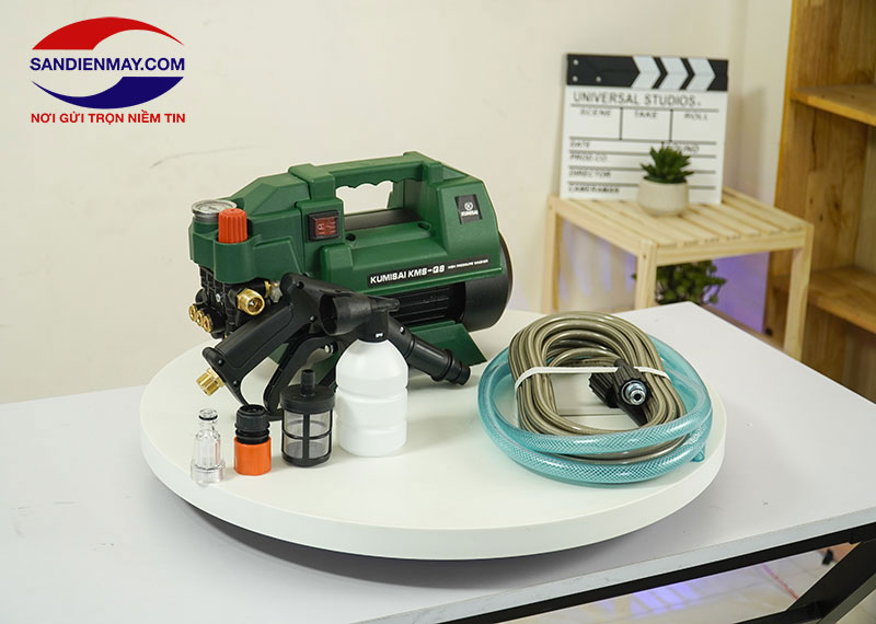 Máy rửa xe mini