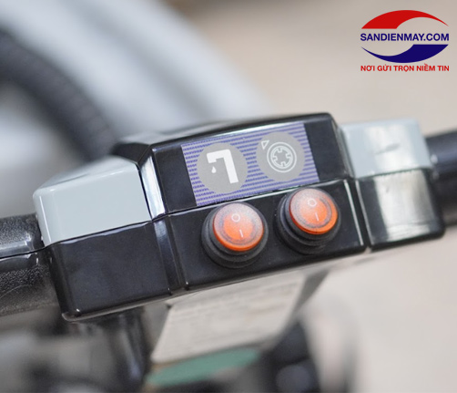 Máy lau sàn liên hợp cánh bướm Palada PD2A
