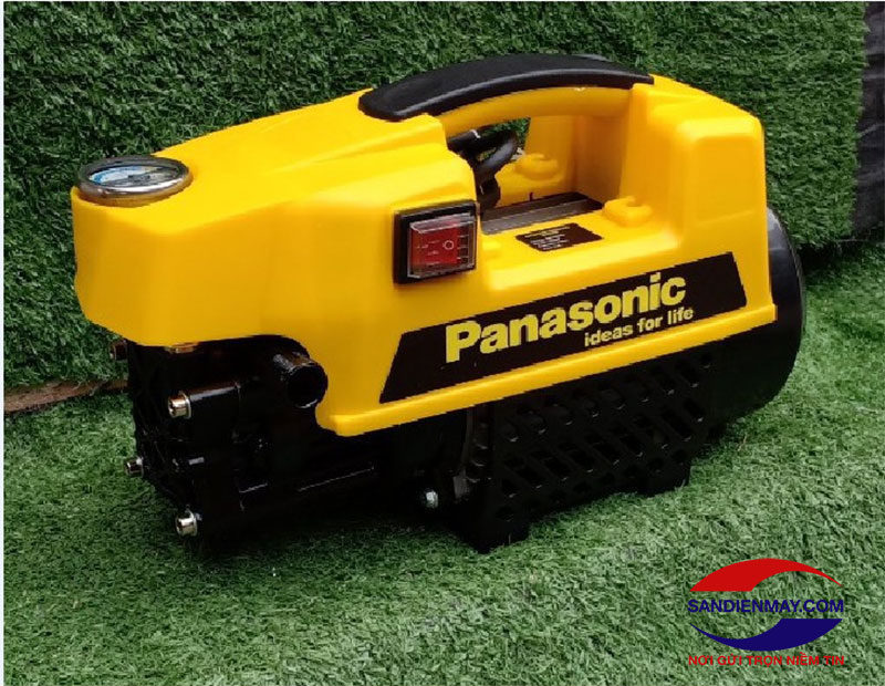 Máy rửa xe Panasonic 2600W