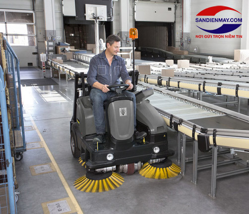 Xe quét rác Karcher KM 105/110 R D+KSSB